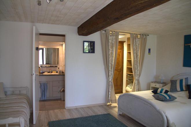 Chambre D Hote La Roussiere Saint-Ouen-Des-Toits Eksteriør billede