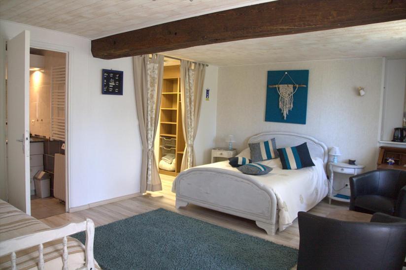 Chambre D Hote La Roussiere Saint-Ouen-Des-Toits Eksteriør billede